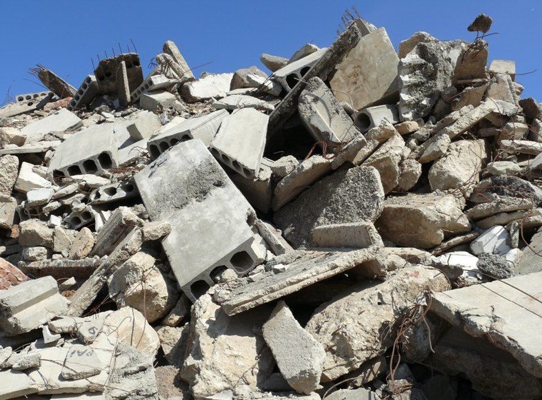 Бой железобетона